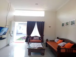 Villa Keluarga Permata - Image 2