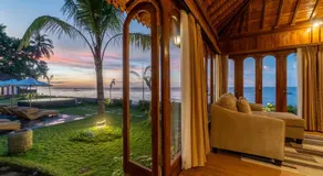 Dani Beach Villa - Beachfront Villas in Tejakula - Image 3