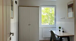 Lion`s Rooms n Apartments - Image 3