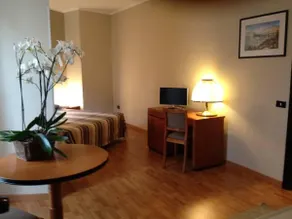 Intra Hotel - Image 2