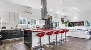 Modern Northwest Vacation Rentals in Miami - Image 2