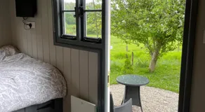 Greatwood Shepherds Hut - Image 2