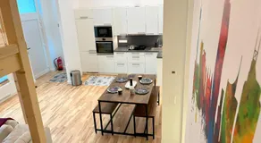 Newly renovated Boutique Apartment - Image 5
