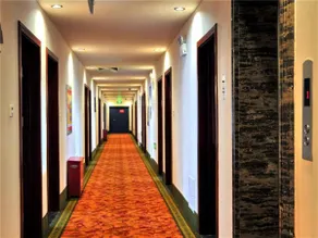 GreenTree Inn Zhangjiakou Jinding Ci’er Mountain Road Business Hotel - Image 3