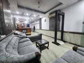 Hotel Mid Town - Image 5