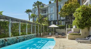 Five Star Waterfront Apartment - Image 4