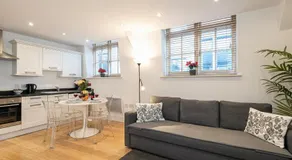 Farringdon Apartments - Image 3