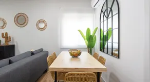COZY & MODERN APARTMENT - Image 5
