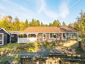 6 person holiday home in Glesborg - Image 1