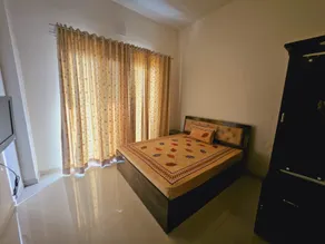 The recidency - Image 2
