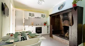 THE MONTEVECCHIA HOME - FRIDA APARTMENT - Image 3