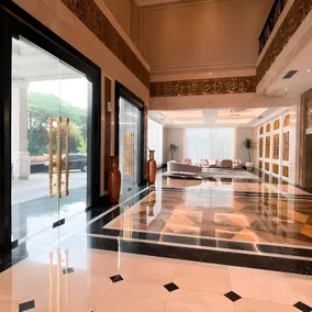 The Grantage Hotel & Sky Lounge - Image 3