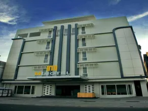 M Hotel - Image 4