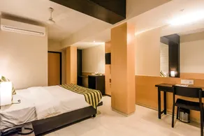 Capital O Hotel Konar Inn - Image 2