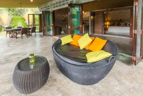 Unique design loft pool villa - Image 4