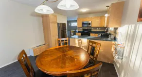 Bright 3BR Upper Suit, 23 min to Jasper NP - Image 4
