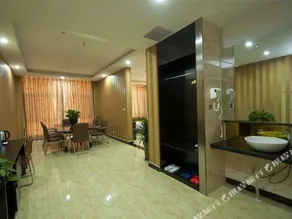 Seven Hotels - Image 3
