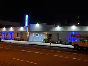 Patio Motel - Image 2