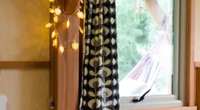 Daisy-a romantic logcabin hiding amongst the trees - Image 3
