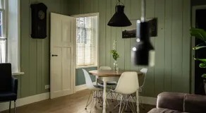 Traditional family apartment with garden at countryside Amsterdam - Image 3
