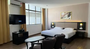 Remington Hotel - Image 5