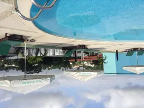 Palm Club Hotel - Image 4
