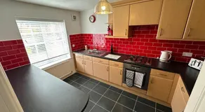 Mmc serviced accommodation 2 - Image 3