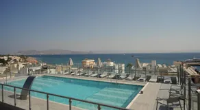 Astron Suites & Apartments - Image 3