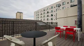 BIG little Hotel - Image 5