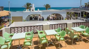 Smaragdine Beach Hotel - Image 4