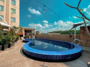 Sapphire Sky Hotel & Conference - Image 3