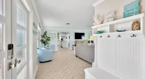 Island Paradise 3 Bed Waterfront/Heated Pool - Image 4