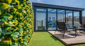 Playroom XXL Loft LOVE Room avec Espace spa Terrasse vue sur les toits Salle de jeux pour adultes Libourne centre 10 min de St Emilion Proche Bordeaux - Image 4