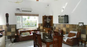 Farmers Villa - Image 4