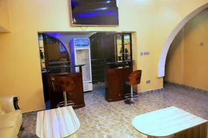 Global Signature Hotel - Image 2
