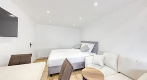 Luxueux et unique - Bobigny - Paris - Image 2