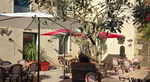 Le Patio - Image 3