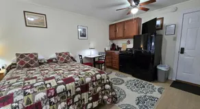 Saranac Lake Studio Apartment - Image 4