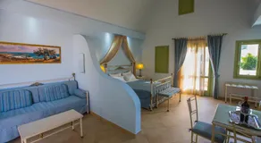 Anassa Deluxe Suites - Image 2