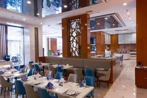 Gloria Grand Hotel Qingdao - Image 4