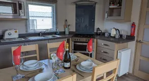 PEACEFUL HOMELY Caravan IN LOVELY CUL DE SAC 1 DOG WELCOME ON REQUEST Littlesea Haven Weymouth - Image 4
