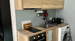 Stone Guest House In The City - Image 3