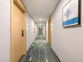 GreenTree Inn Express Qingdao Jiaodong International Airport - Image 5