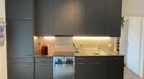 Beautiful flat with balcony and partial lake view - Image 3