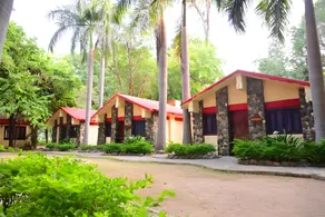 Leopard's Lair Resort - Image 3