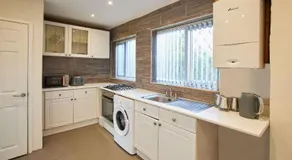 Host & Stay - Highwood Avenue - Image 4
