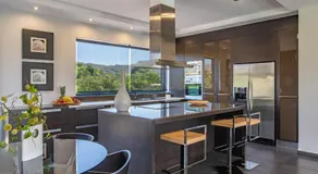 Maison avec barbecue, jardin et terrasse - Image 3