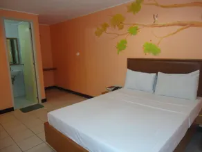 Park Bed and Breakfast Hotel Pasay - Image 2