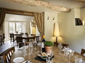 The Masons Arms - Image 2