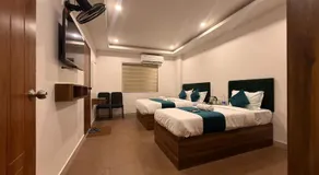 Ellora grand hotel - Image 5